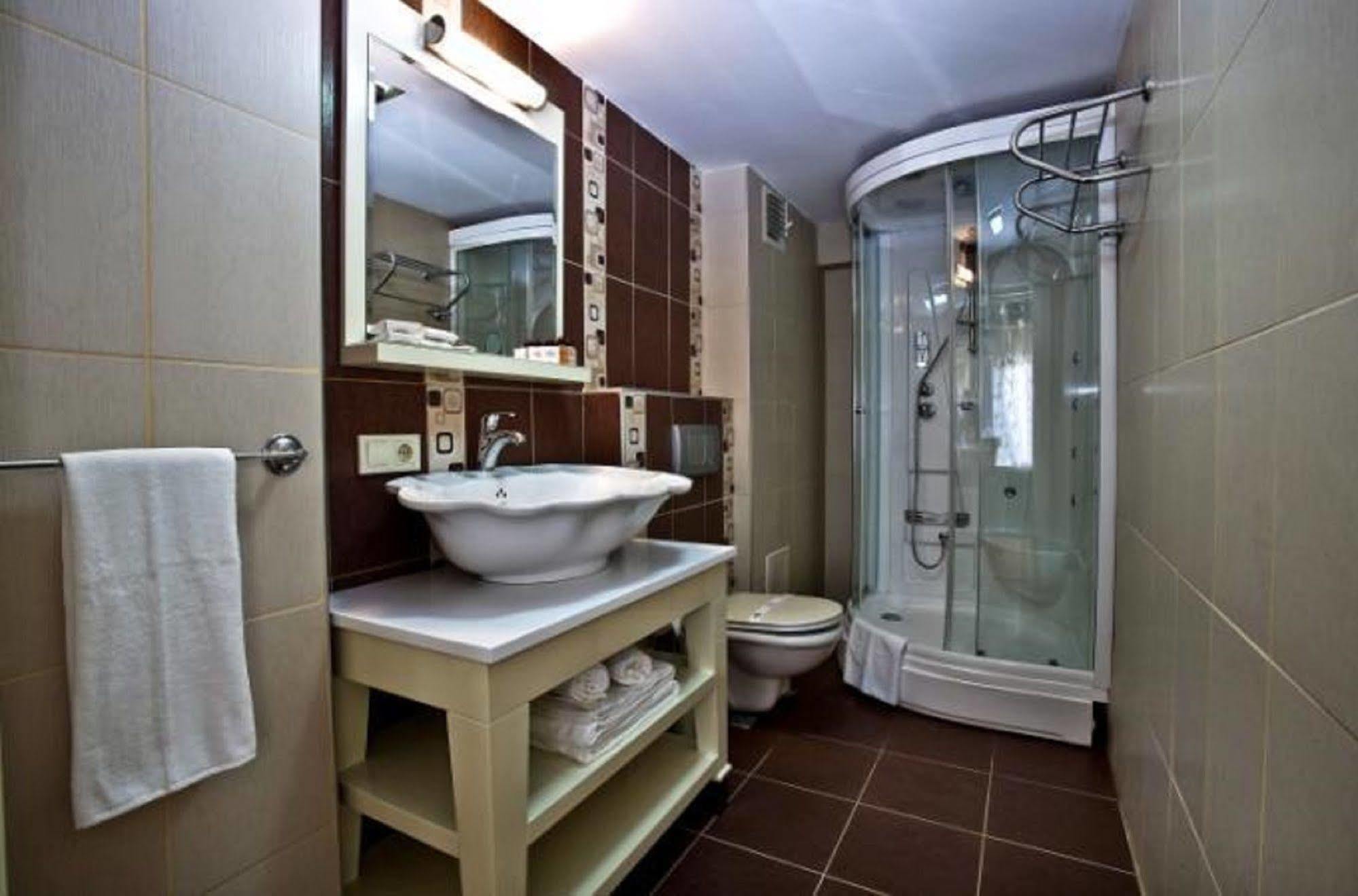 Q Hotel Laleli Istanbul Eksteriør billede